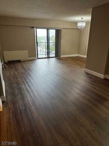 10 N Wood Ave Apt 500, Linden, NJ 07036