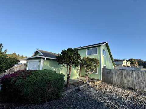 2308 Bayview Lane, Eureka, CA 95503