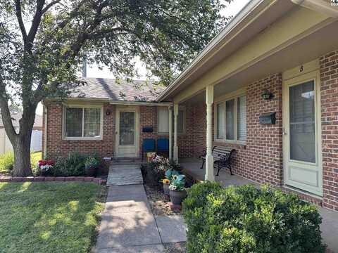 2405 Old Ox Rd, Hutchinson, KS 67502