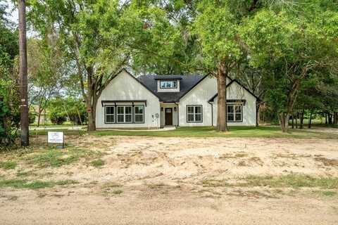 111 Lindy Lee Ln, Mabank, TX 75156