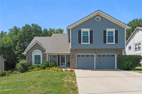 8530 N Flora Avenue, Kansas City, MO 64155