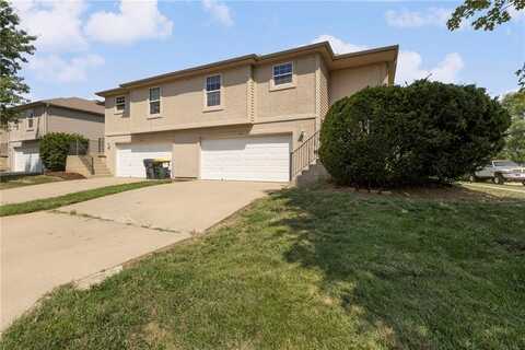 210 N 6th Terrace, Louisburg, KS 66053
