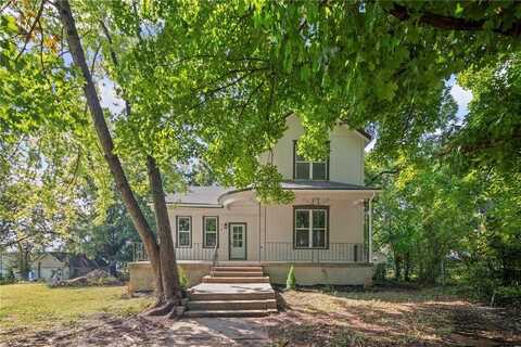 419 Linn Street, Leavenworth, KS 66048