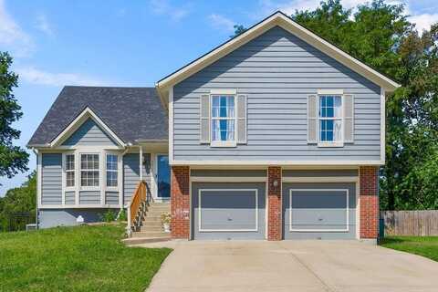 7012 E 123rd Street, Grandview, MO 64030