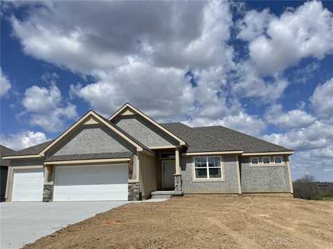 9334 N Poplar Avenue, Kansas City, MO 64156