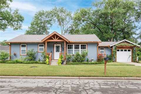 814 Trumbo Street, Coffeyville, KS 67337