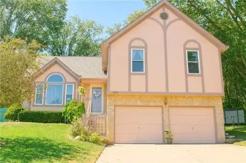 7340 N Rhode Avenue, Kansas City, MO 64152