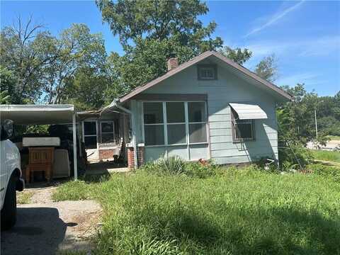3014 Bellaire Avenue, Kansas City, MO 64129