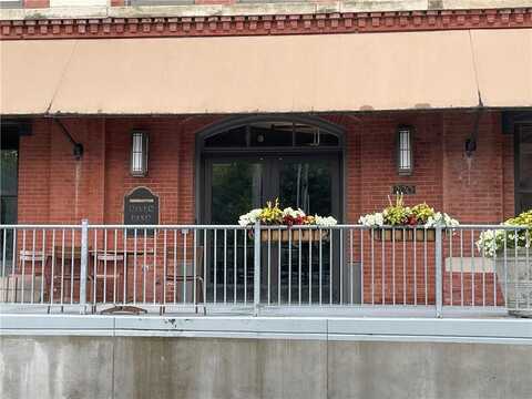 200 Main Street, Kansas City, MO 64105