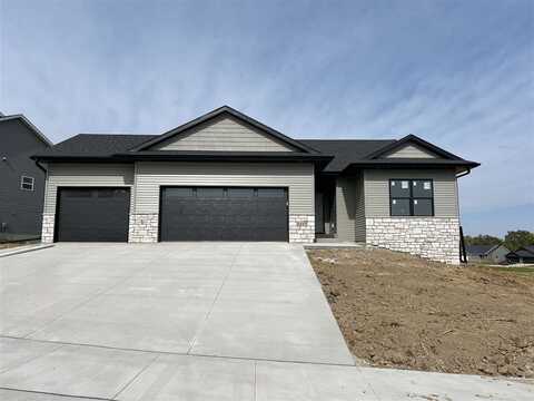 1417 Legend Dr, Tiffin, IA 52340