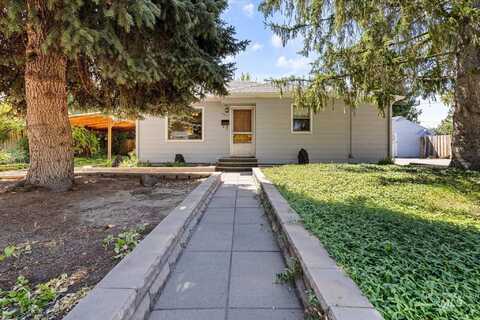 4019 W Hoover St, Boise, ID 83705