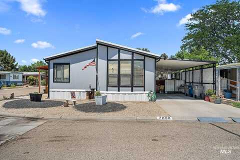 7098 W Royal Glen Lane, Boise, ID 83714