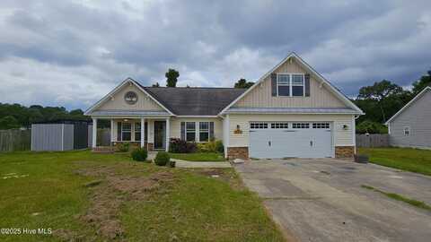 111 Gobblers Way, Richlands, NC 28574
