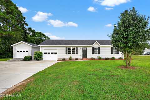 201 Mesquite Drive, Hubert, NC 28539