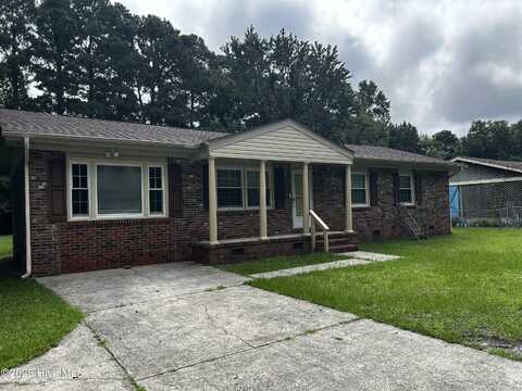 158 Old 30 Road, Jacksonville, NC 28546