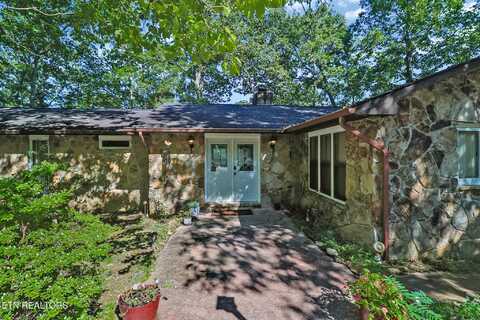 155 Meadowview Drive, Crossville, TN 38558