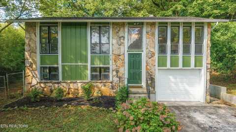 1709 Pinetree Lane, Knoxville, TN 37909