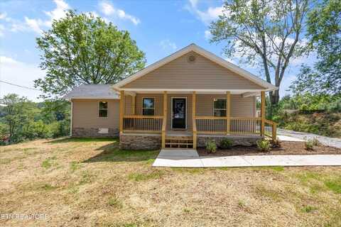 800 Hilltop Drive, Harriman, TN 37748