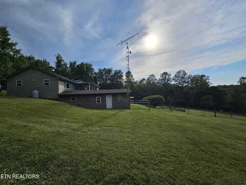471 Braden Chapel Rd Rd, Speedwell, TN 37870