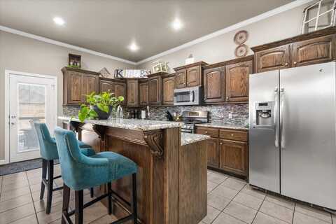 9614 La Salle Avenue, Lubbock, TX 79424