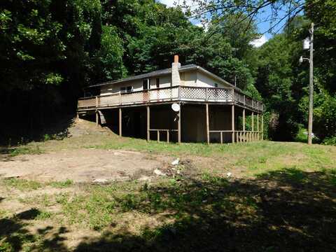 177 Cane Mill Branch, Evarts, KY 40828