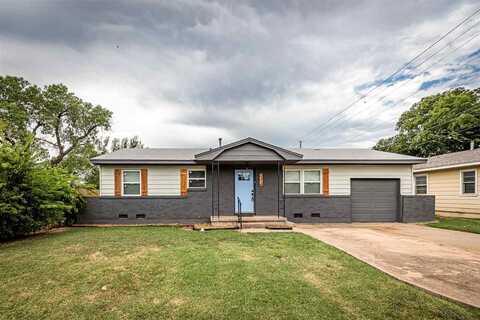 2324 NW 38th Pl, Lawton, OK 73505