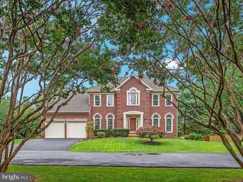 4706 WALNEY KNOLL CT, CHANTILLY, VA 20151