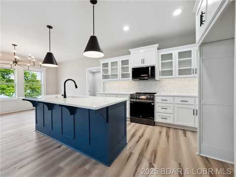 77 Lakeway Lane, Climax Springs, MO 65324