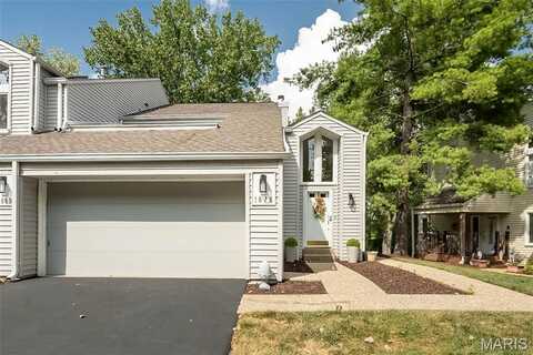 1878 Ridgeview Circle Drive, Ballwin, MO 63021