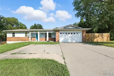 105 Hunters Ridge, Saint Charles, MO 63301
