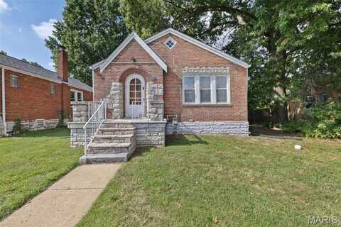668 Bellsworth Drive, Unincorporated, MO 63125