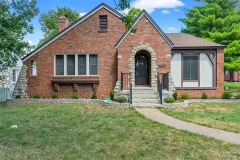 8701 Litzsinger Drive, Brentwood, MO 63144