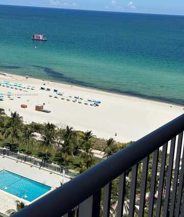2655 Collins Ave, Miami Beach, FL 33140
