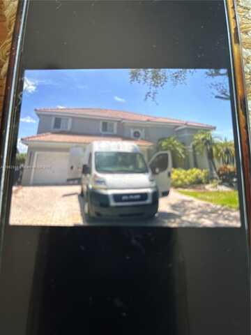 10360 NW 52nd St, Coral Springs, FL 33076