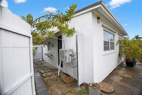 7941 SW 37th Ter, Miami, FL 33155