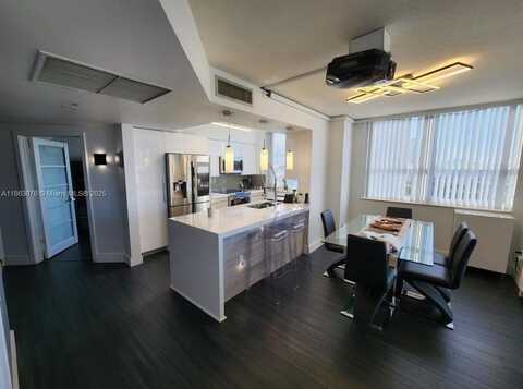 19501 W Country Club Dr, Aventura, FL 33180