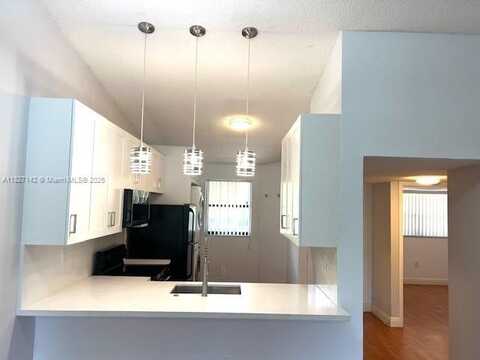 9994 Nob Hill Pl, Sunrise, FL 33351