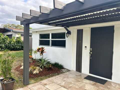 1600 NE 175th St, North Miami Beach, FL 33162