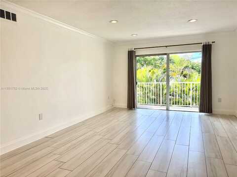 7300 SW 82nd St, Miami, FL 33143