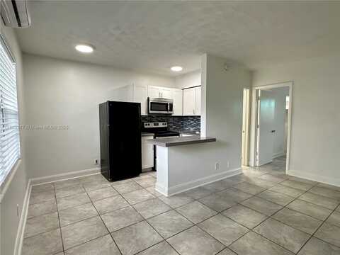 840 NE 17th Ter, Fort Lauderdale, FL 33304