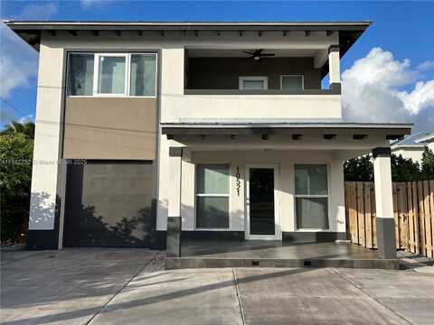 10521 SW 180th St, Miami, FL 33157