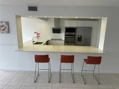 400 Leslie Dr, Hallandale Beach, FL 33009