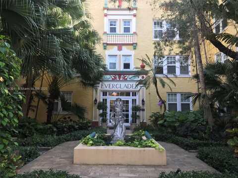 536 14th St, Miami Beach, FL 33139