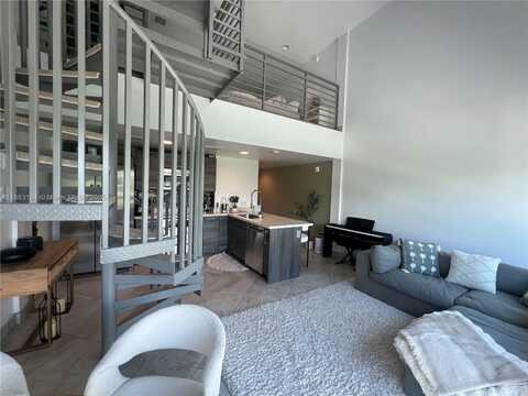 421 Meridian Ave, Miami Beach, FL 33139