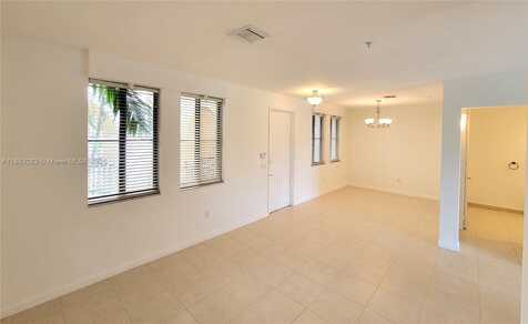 2955 NW 126th Ave, Sunrise, FL 33323