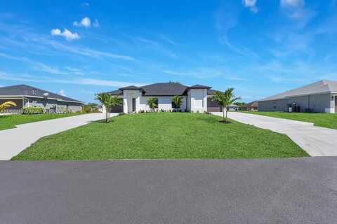 4754/4756 14TH ST SW, Lehigh Acres, FL 33973