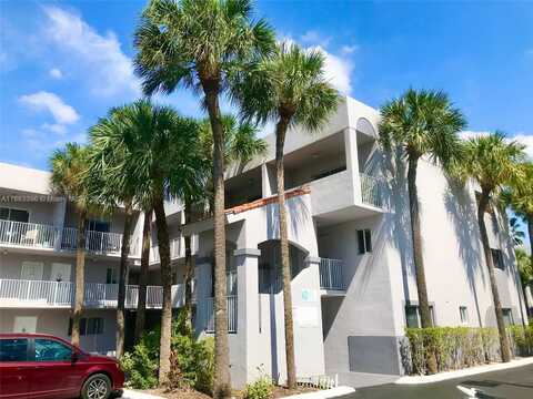 2750 W 76th St, Hialeah, FL 33016