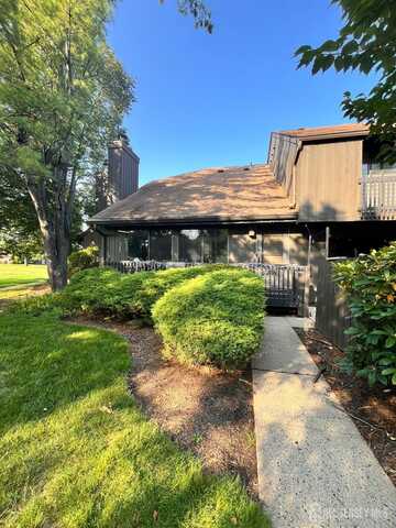 15 Westgate Drive, Edison, NJ 08820