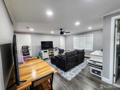 22-b Garfield Park, Edison, NJ 08837