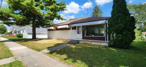 1808 Vanburen St, New Holstein, WI 53061